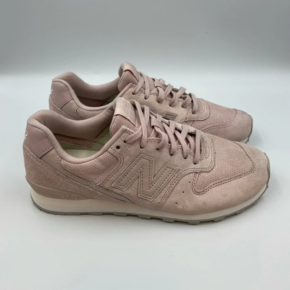 New Balance 696 Pink Suede Lifestyle Sneakers WL696WPP Women's Sz‎ 7